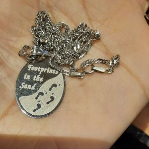 GENUINE 14K WHITE GOLD GENUINE MICHAEL ANTHONY FOOTPRINTS IN THE SAND NECKLACE🎁